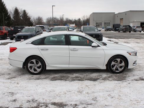 Used 2019 Honda Accord EX image 4