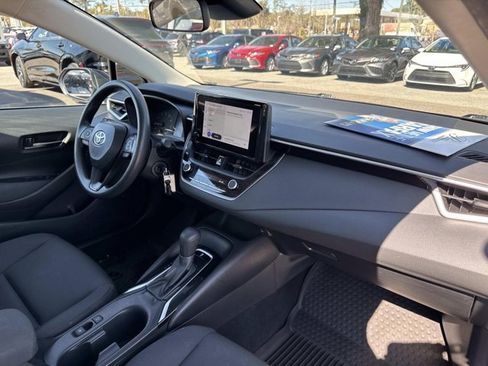 Used 2024 Toyota Corolla LE image 17