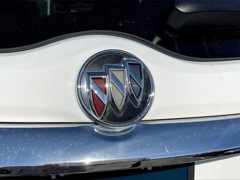 Used 2023 Buick Enclave Premium image 7