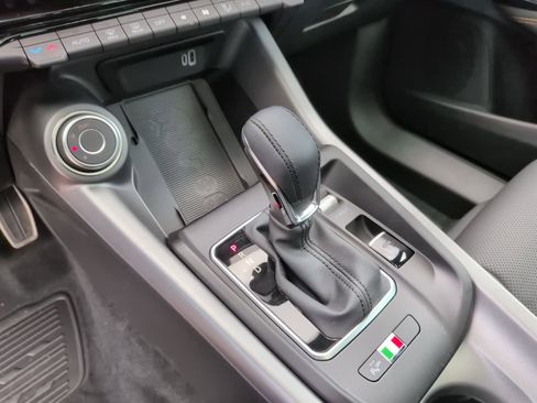 New 2026 Alfa Romeo Tonale w/ Black Premium Package image 30