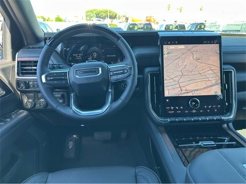 New 2026 GMC Yukon XL Denali w/ Denali Reserve Package image 6