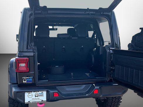 Used 2021 Jeep Wrangler Unlimited Sahara w/ Cold Weather Group AWD/4WD image 24