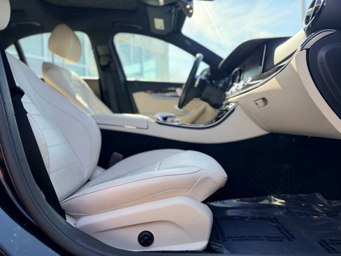 Used 2018 Mercedes-Benz E 300 4MATIC image 21
