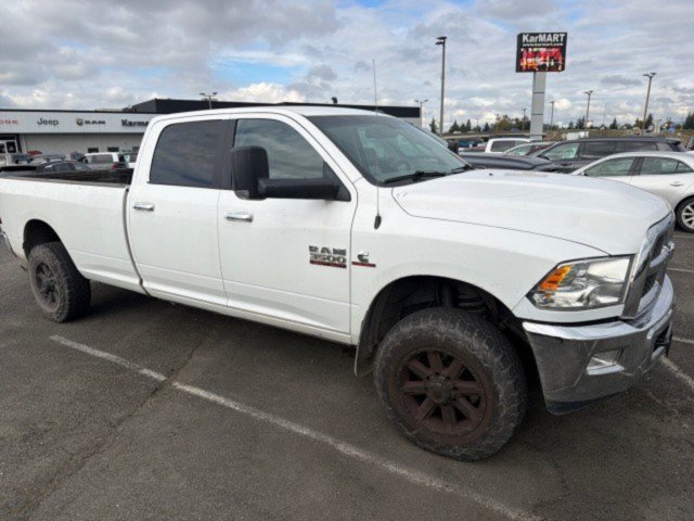 Used 2018 RAM 3500 SLT w/ Luxury Group AWD/4WD image 3