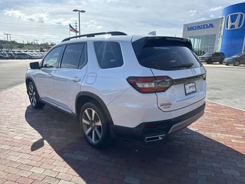 Certified 2023 Honda Pilot Elite image 34