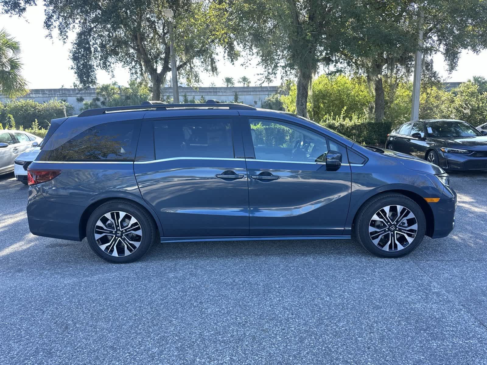 New 2027 Honda Odyssey Elite image 7