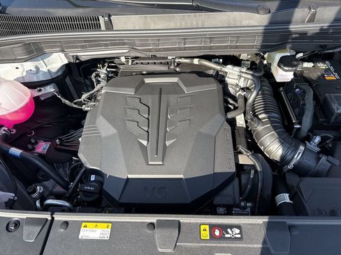 New 2026 Kia Carnival EX FWD image 16