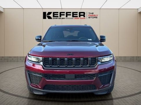 New 2026 Jeep Grand Cherokee Altitude AWD/4WD image 8