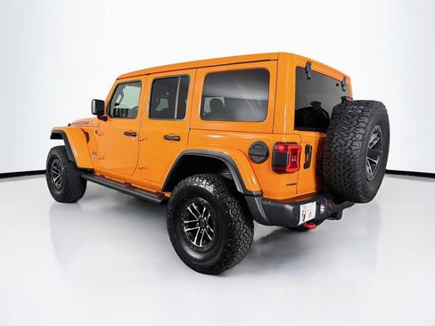 Used 2025 Jeep Wrangler Unlimited Rubicon AWD/4WD image 7
