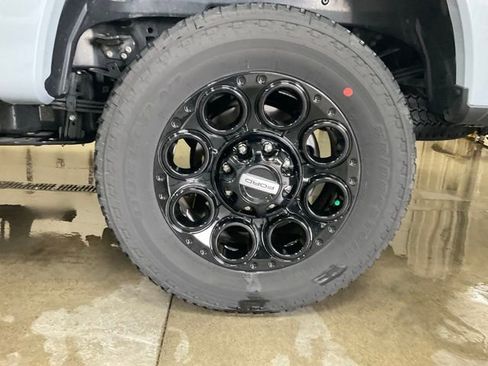 Used 2025 Ford F350 Lariat w/ Lariat Ultimate Package AWD/4WD image 16