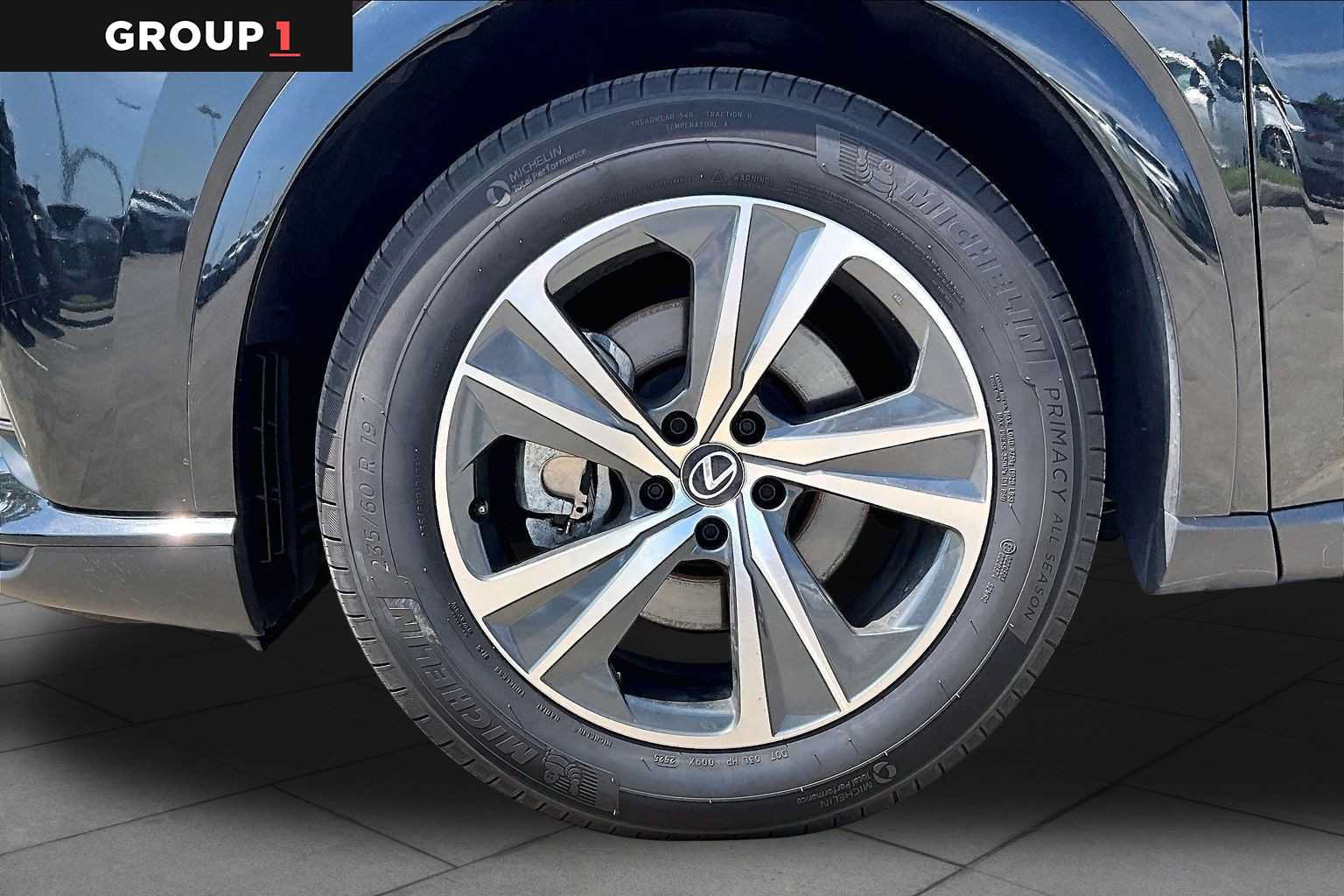 Used 2025 Lexus RX 350 FWD w/ Technology Package image 9