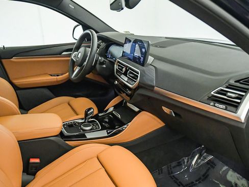 Certified 2024 BMW X4 xDrive30i w/ Premium Package AWD/4WD image 16