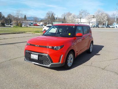 Used 2023 Kia Soul LX w/ LX Technology Package