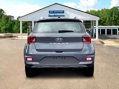 New 2026 Hyundai Venue SEL image 6