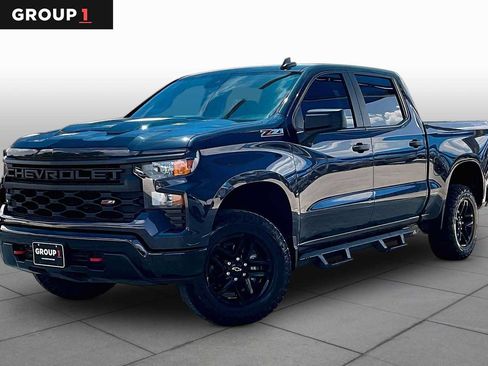 Used 2022 Chevrolet Silverado 1500 Custom Trail Boss AWD/4WD image 1