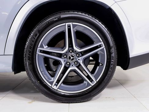 Used 2025 Mercedes-Benz GLS 450 4MATIC image 30