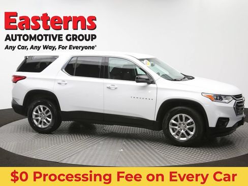 Used 2021 Chevrolet Traverse LS AWD/4WD image 46