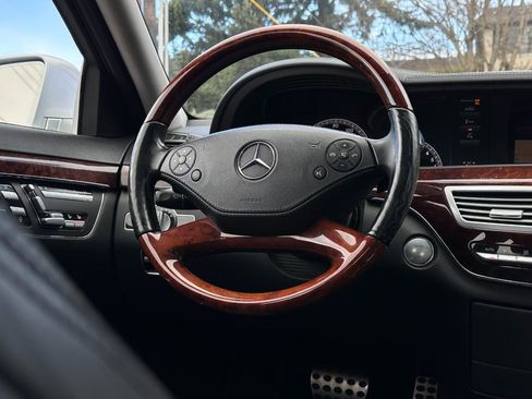 Used 2010 Mercedes-Benz S 550 4MATIC image 21