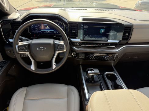 Used 2024 Chevrolet Silverado 1500 LT Trail Boss w/ LT Trail Boss Premium Package image 14