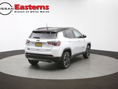 Used 2022 Jeep Compass Limited AWD/4WD image 39