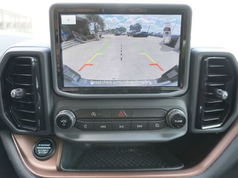 Used 2023 Ford Bronco Sport Outer Banks w/ Tech Package AWD/4WD image 9
