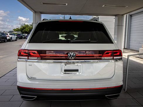New 2026 Volkswagen Atlas SE FWD image 18