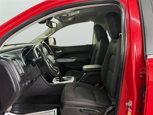 Used 2018 Chevrolet Colorado LT AWD/4WD image 12