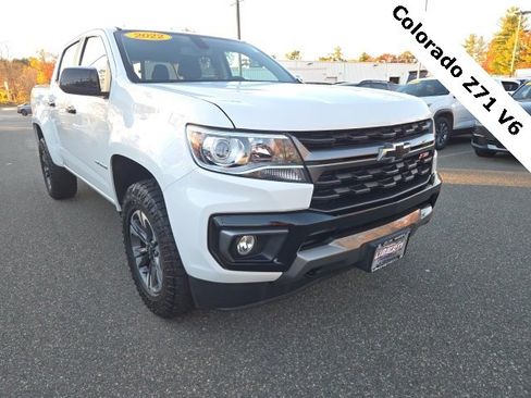 Used 2022 Chevrolet Colorado Z71 image 2