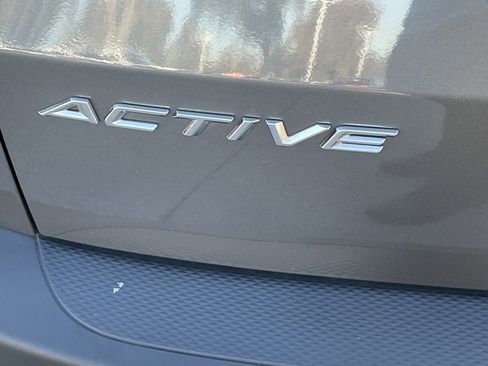 Used 2024 Ford Escape Active image 6