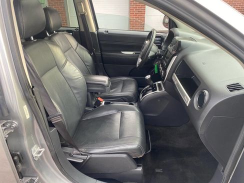 Used 2017 Jeep Compass High Altitude image 12