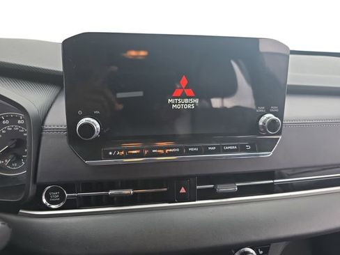 Used 2024 Mitsubishi Outlander SE AWD/4WD image 9