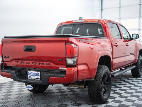 Certified 2022 Toyota Tacoma SR AWD/4WD image 5
