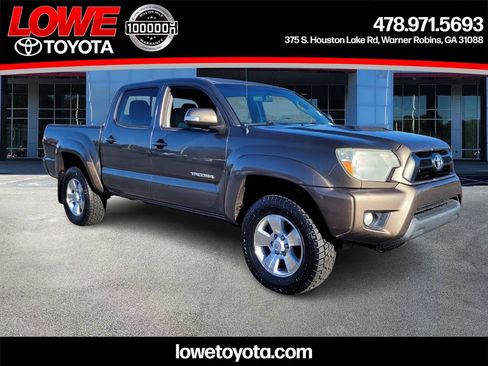 Used 2014 Toyota Tacoma 4x4 Double Cab w/ TRD Sport Package image 1