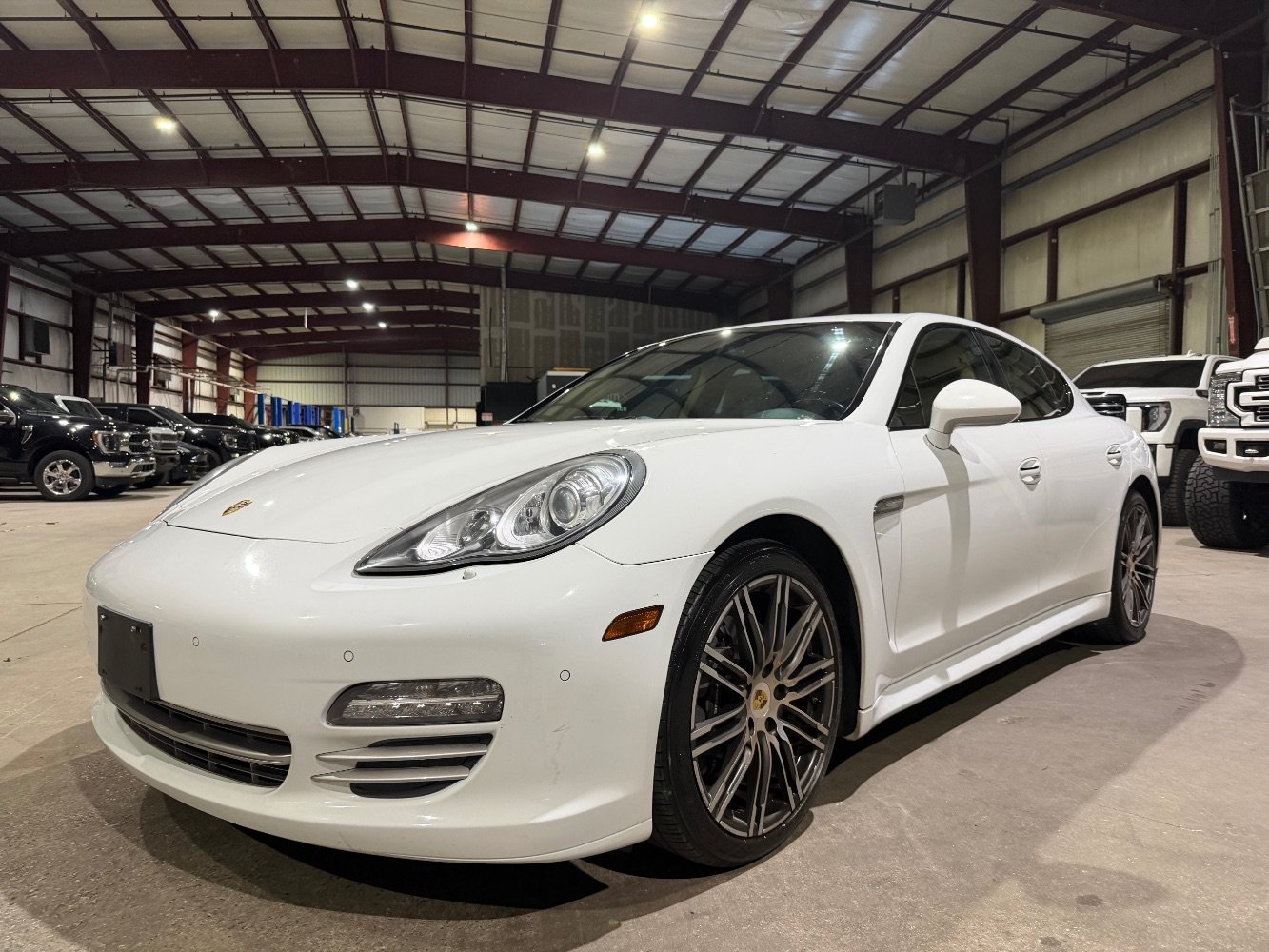 Used 2013 Porsche Panamera 4 image 9