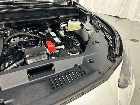 Used 2025 Toyota Highlander XLE image 70