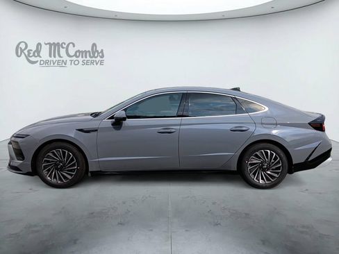 New 2026 Hyundai Sonata SEL FWD image 2
