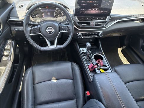Used 2023 Nissan Altima 2.5 SR w/ SR Premium Package FWD image 14
