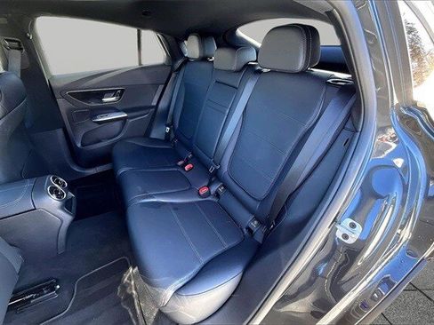 Certified 2025 Mercedes-Benz GLC 300 4MATIC image 25