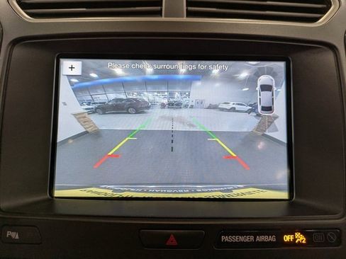 Used 2018 Ford Explorer XLT w/ Equipment Group 202A image 13