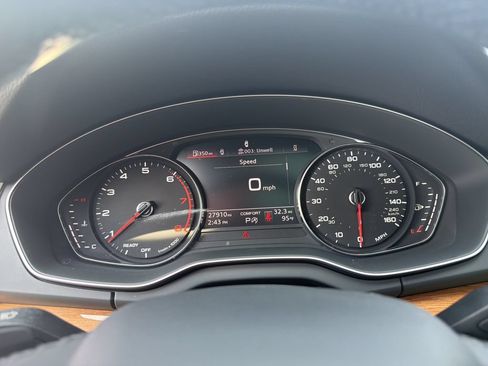 Used 2023 Audi Q5 2.0T Premium w/ Convenience Package AWD/4WD image 22