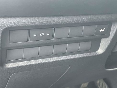 Used 2022 Mitsubishi Outlander SE AWD/4WD image 19