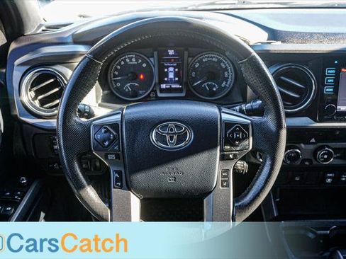 Used 2018 Toyota Tacoma TRD Off-Road image 34