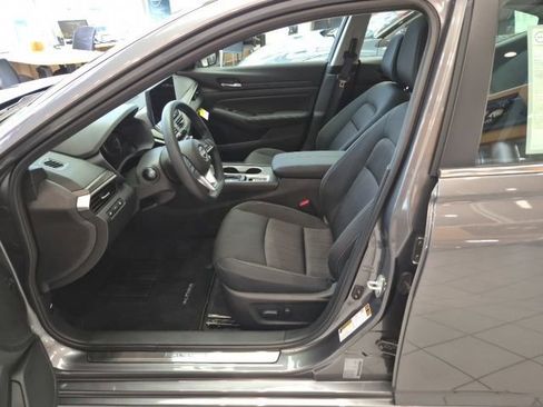 New 2025 Nissan Altima 2.5 SV w/ SV Special Edition Package image 15