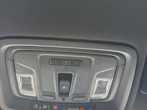 Used 2021 Chevrolet Silverado 1500 High Country w/ Z71 Off-Road Package image 33