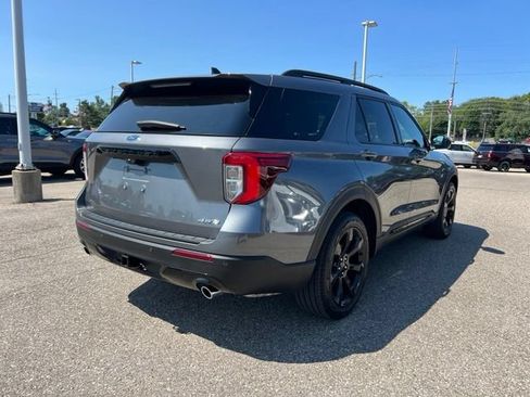 Certified 2024 Ford Explorer ST-Line w/ Class IV Trailer Tow Package AWD/4WD image 3