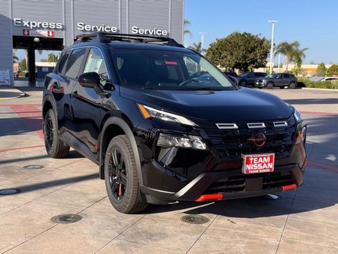 New 2026 Nissan Rogue SV AWD/4WD image 2