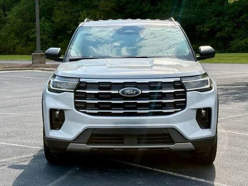 Used 2026 Ford Explorer Active w/ Active Comfort Package RWD image 12