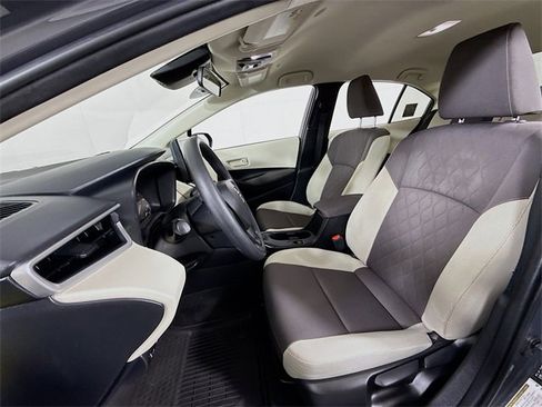 Certified 2023 Toyota Corolla LE image 5