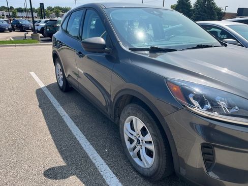 Used 2020 Ford Escape S AWD/4WD image 2
