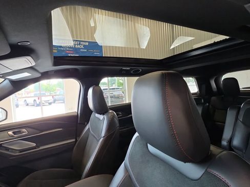Used 2026 Ford Explorer ST w/ Sun And Sound Package AWD/4WD image 17